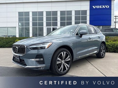 Certified 2023 Volvo XC60 B5 Plus AWD/4WD image 1