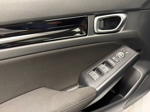 Used 2023 Honda Civic EX image 30
