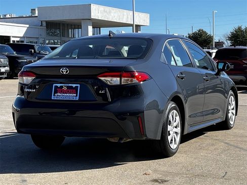 Used 2024 Toyota Corolla LE image 4