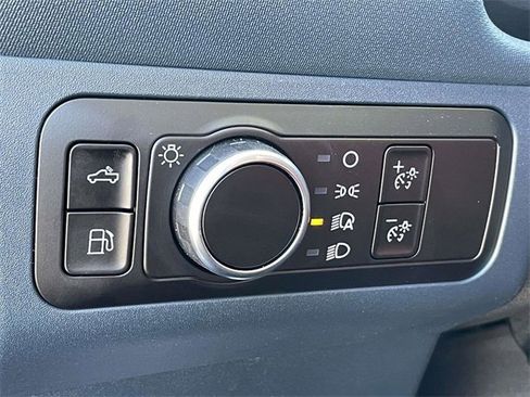 New 2025 Ford Maverick XL image 13