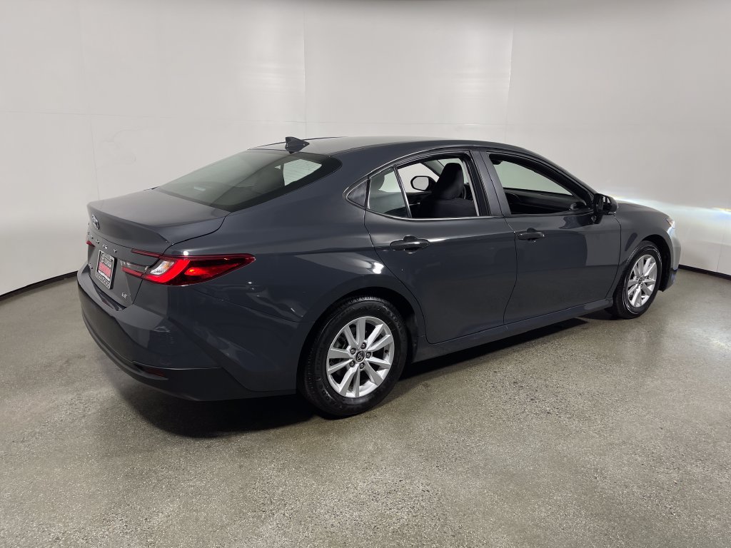 Used 2025 Toyota Camry LE FWD image 3
