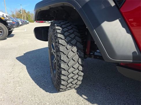 Certified 2021 Jeep Wrangler Unlimited Willys image 32