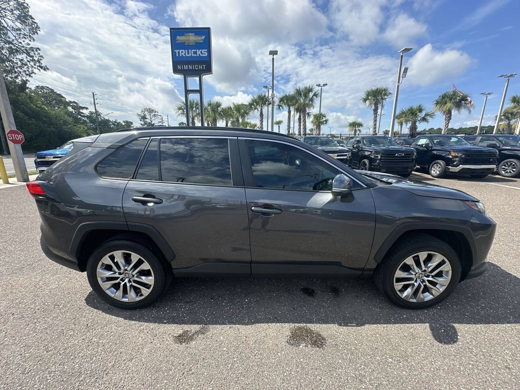 Used 2023 Toyota RAV4 XLE Premium FWD image 17