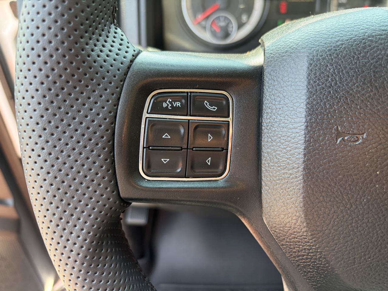 Used 2017 RAM 3500 Tradesman w/ Chrome Appearance Group AWD/4WD image 14