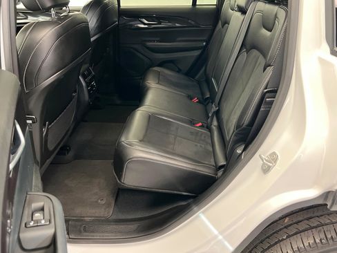Certified 2023 Jeep Grand Cherokee Altitude AWD/4WD image 21