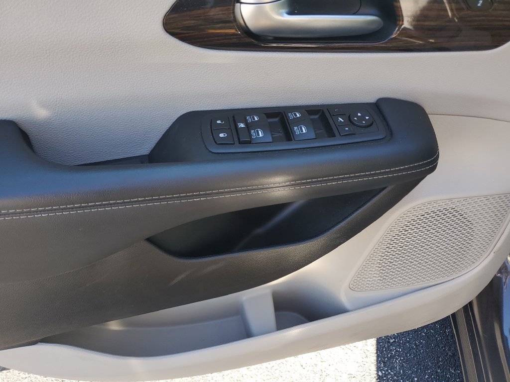 Certified 2023 Chrysler Pacifica Limited FWD image 20