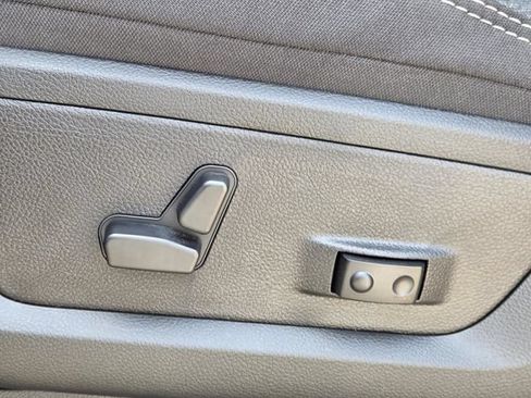 New 2026 RAM 2500 Big Horn AWD/4WD image 26