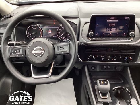 Used 2024 Nissan Rogue S AWD/4WD image 15