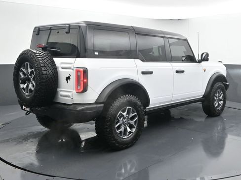 New 2025 Ford Bronco Badlands image 5