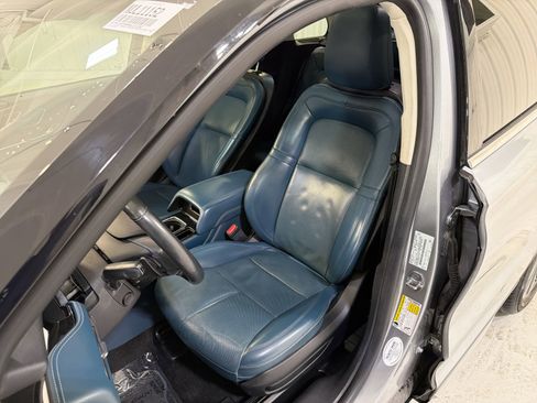 Used 2021 Lincoln Corsair Reserve w/ Elements Package image 10