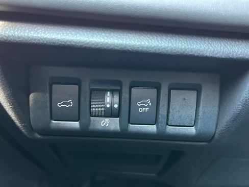 Certified 2025 Subaru Outback Onyx Edition AWD/4WD image 25