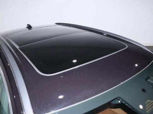 Used 2022 Volvo XC60 B5 Momentum image 14