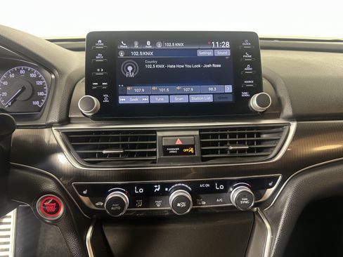 Used 2022 Honda Accord Sport image 18