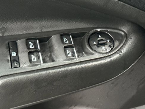 Used 2017 Ford Escape Titanium image 11