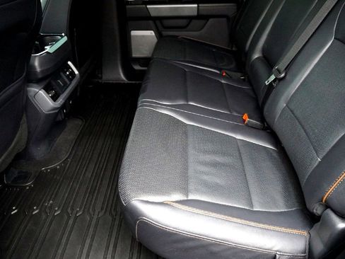 Used 2024 Ford F150 Lariat w/ FX4 Off-Road Package image 34