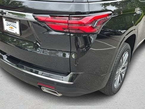 Used 2023 Chevrolet Traverse High Country w/ LPO, Floor Liner Package FWD image 42