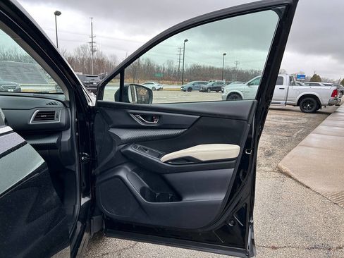 Used 2023 Subaru Ascent Premium image 14