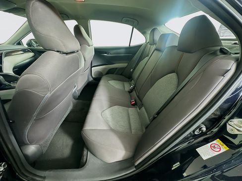 Used 2019 Toyota Camry LE FWD image 26