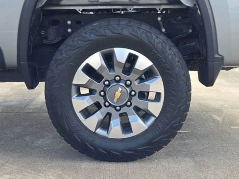 Used 2024 Chevrolet Silverado 2500 Custom w/ Custom Value Package AWD/4WD image 13