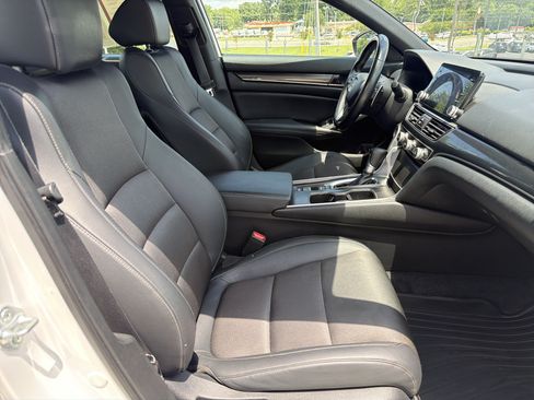 Used 2022 Honda Accord Sport image 28
