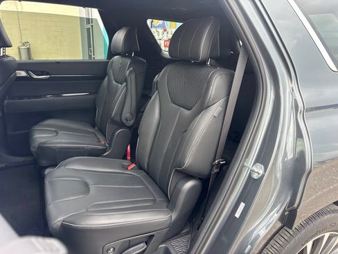 Used 2024 Hyundai Palisade Calligraphy FWD image 11