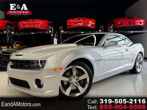 Used 2010 Chevrolet Camaro SS w/ RS Package RWD image 1