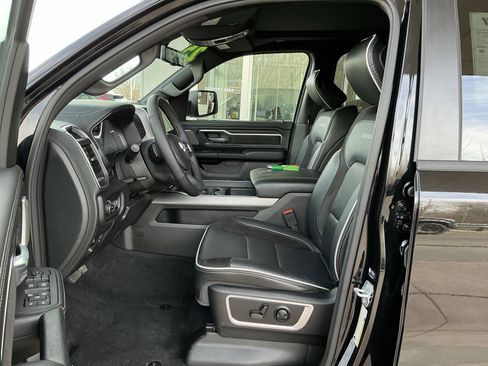 Used 2025 RAM 1500 Laramie w/ Night Edition image 7