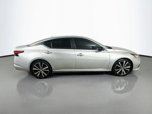 Used 2022 Nissan Altima 2.5 SR FWD image 7