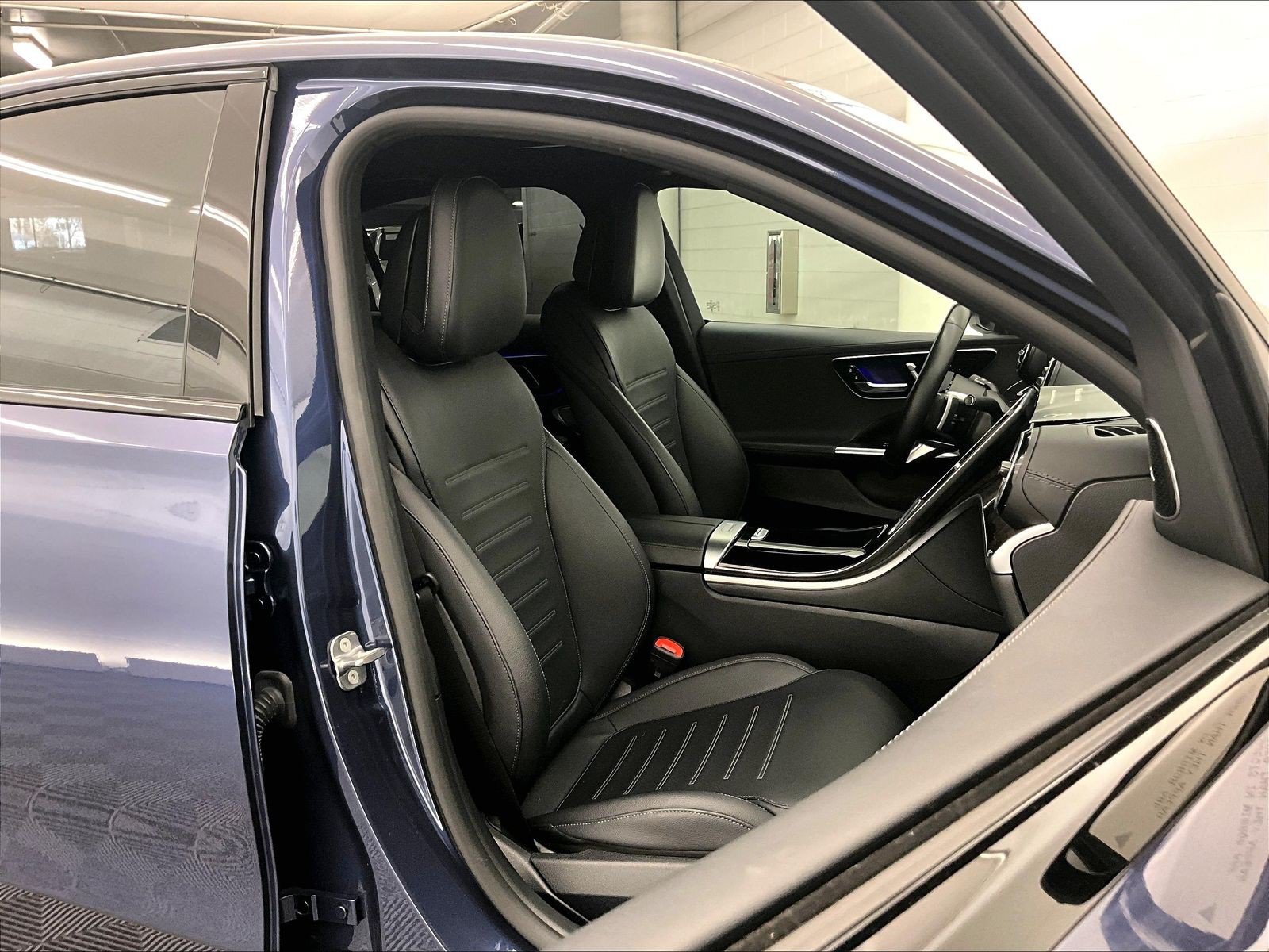 Certified 2024 Mercedes-Benz C 300 Sedan image 6