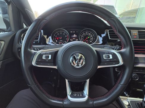 Used 2019 Volkswagen GTI SE image 5