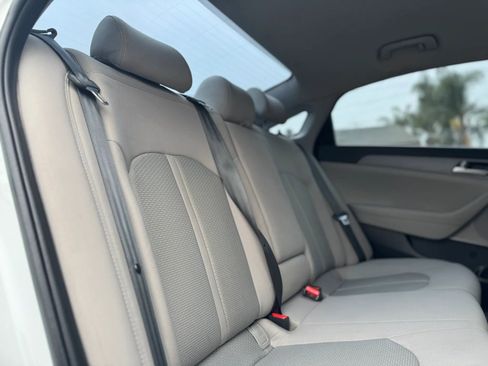 Used 2017 Hyundai Sonata SE w/ Cargo Package FWD image 25