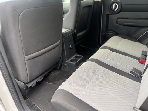 Used 2007 Dodge Nitro SXT image 15