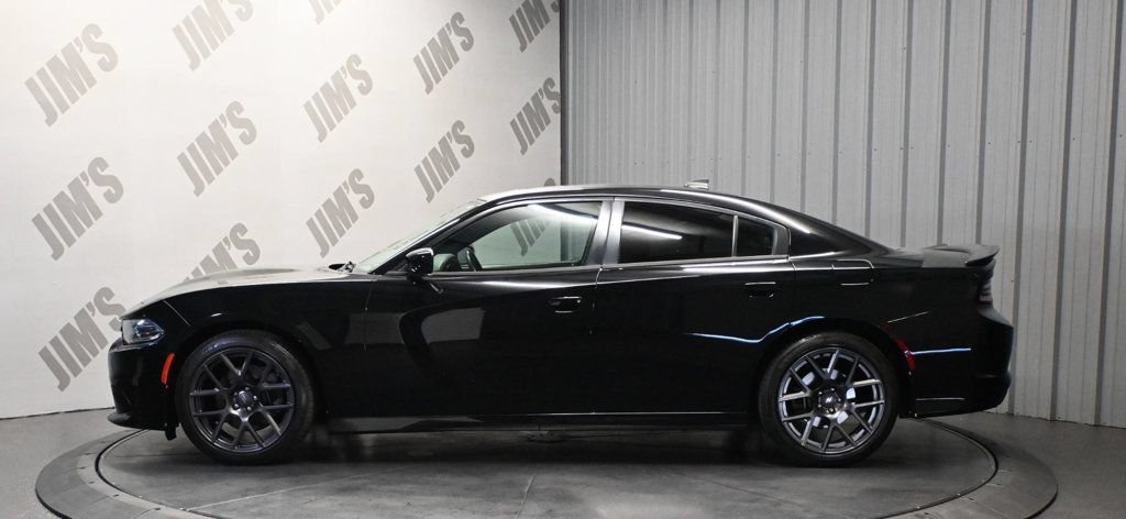 Used 2018 Dodge Charger R/T RWD image 8