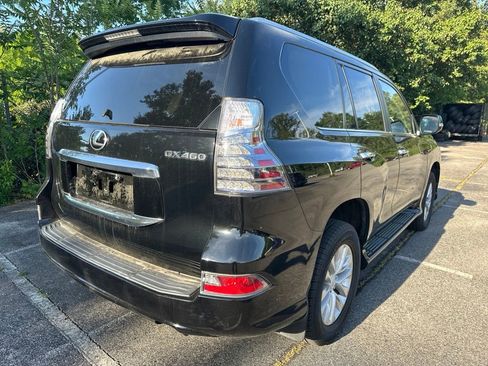 Used 2021 Lexus GX 460 w/ Accessory Package AWD/4WD image 27