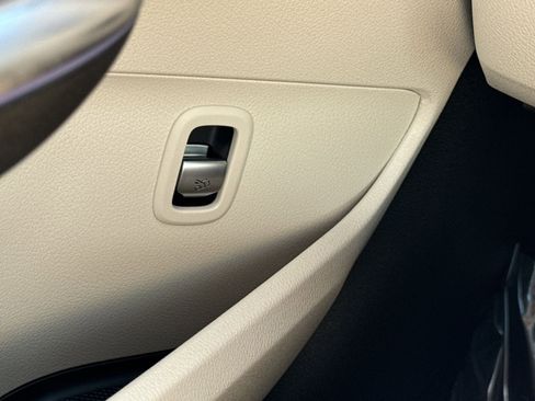 New 2026 Mercedes-Benz C 300 Sedan image 19