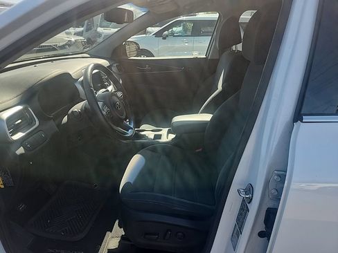 Used 2017 Kia Sorento AWD w/ LX Convenience Package image 18