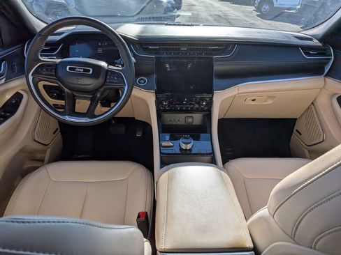 Used 2024 Jeep Grand Cherokee Limited 4xe image 28