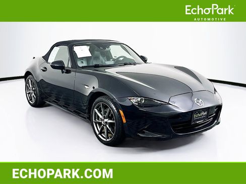 Used 2016 MAZDA MX-5 Miata Grand Touring RWD image 1