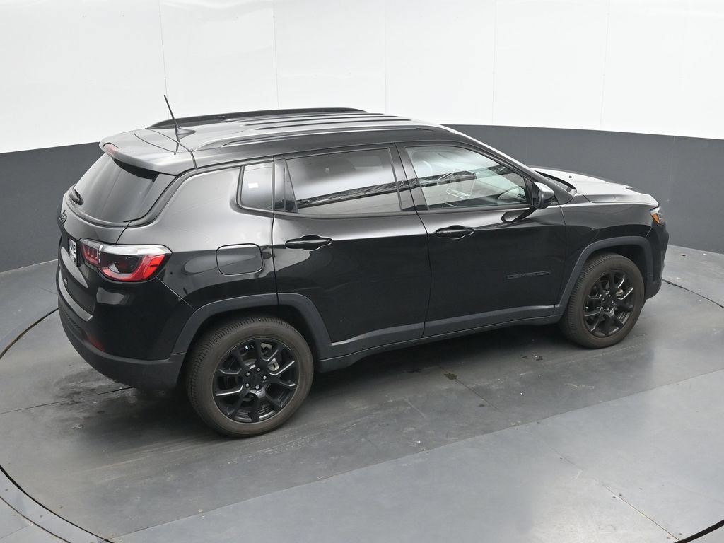 Used 2022 Jeep Compass Latitude w/ Convenience Group AWD/4WD image 31