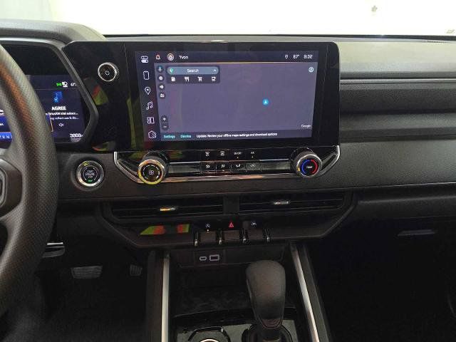 Used 2024 Chevrolet Colorado Trail Boss w/ Advanced Trailering Package AWD/4WD image 12