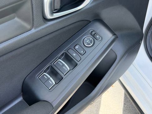 Used 2025 Honda Civic Sport image 13
