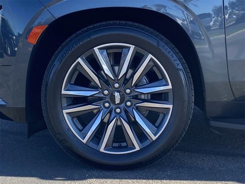 Used 2021 Cadillac Escalade Sport w/ Driver Assist Tech Package image 9