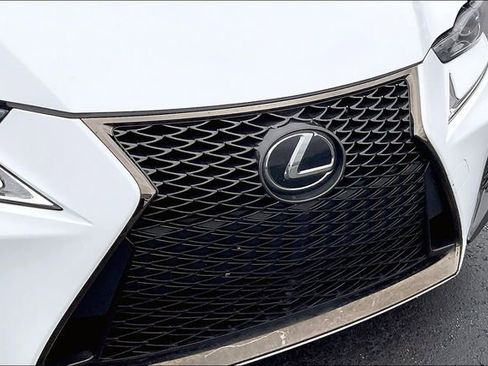 Used 2018 Lexus IS 300 F Sport w/ F Sport Package RWD image 29
