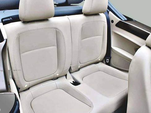 Used 2013 Volkswagen Beetle 2.5 image 27