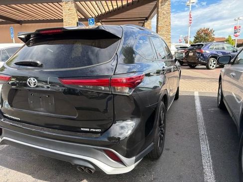 Used 2023 Toyota Highlander XSE AWD/4WD image 6