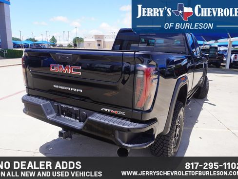 Used 2026 GMC Sierra 2500 AT4X AWD/4WD image 5