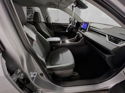 New 2025 Toyota RAV4 XLE image 28