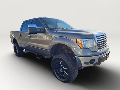 Used 2011 Ford F150 XLT w/ XLT Chrome Pkg AWD/4WD image 4