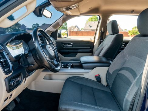 Used 2019 RAM 1500 Big Horn RWD image 11