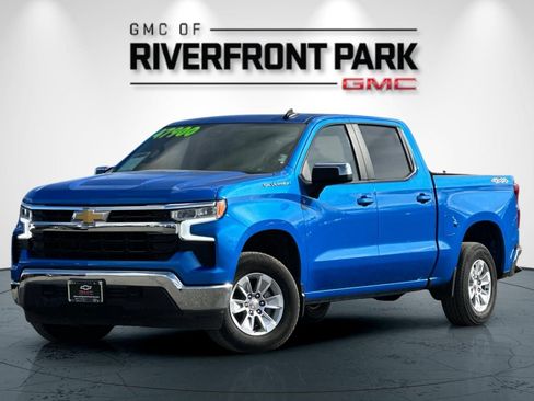 Used 2025 Chevrolet Silverado 1500 LT AWD/4WD image 7